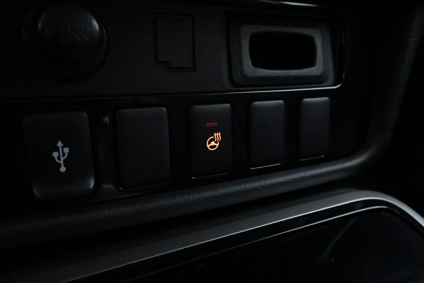 MITSUBISHI Outlander PHEV 2019