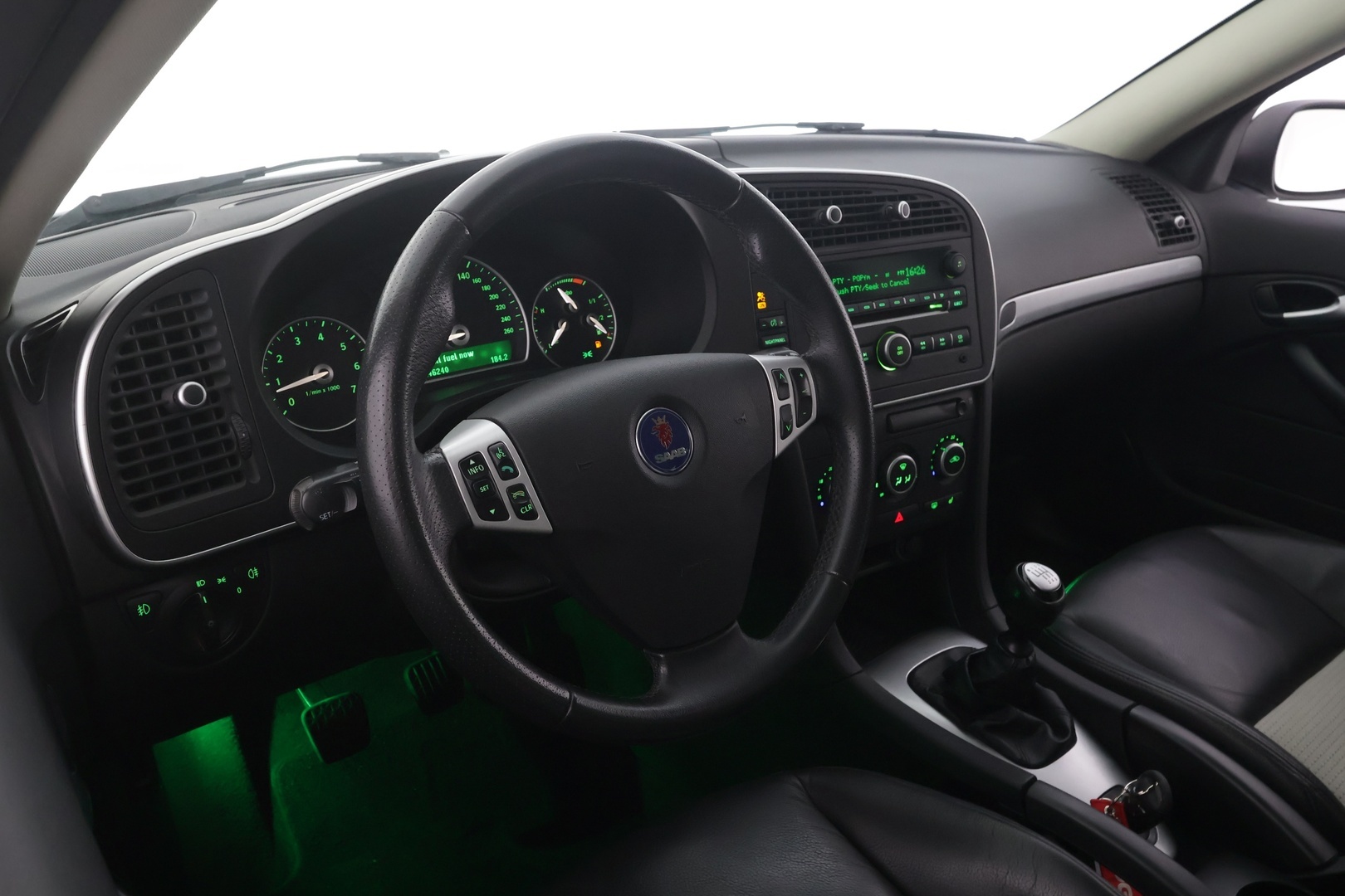 SAAB 9-3 2011