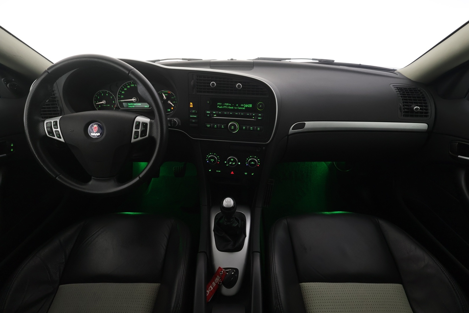 SAAB 9-3 2011