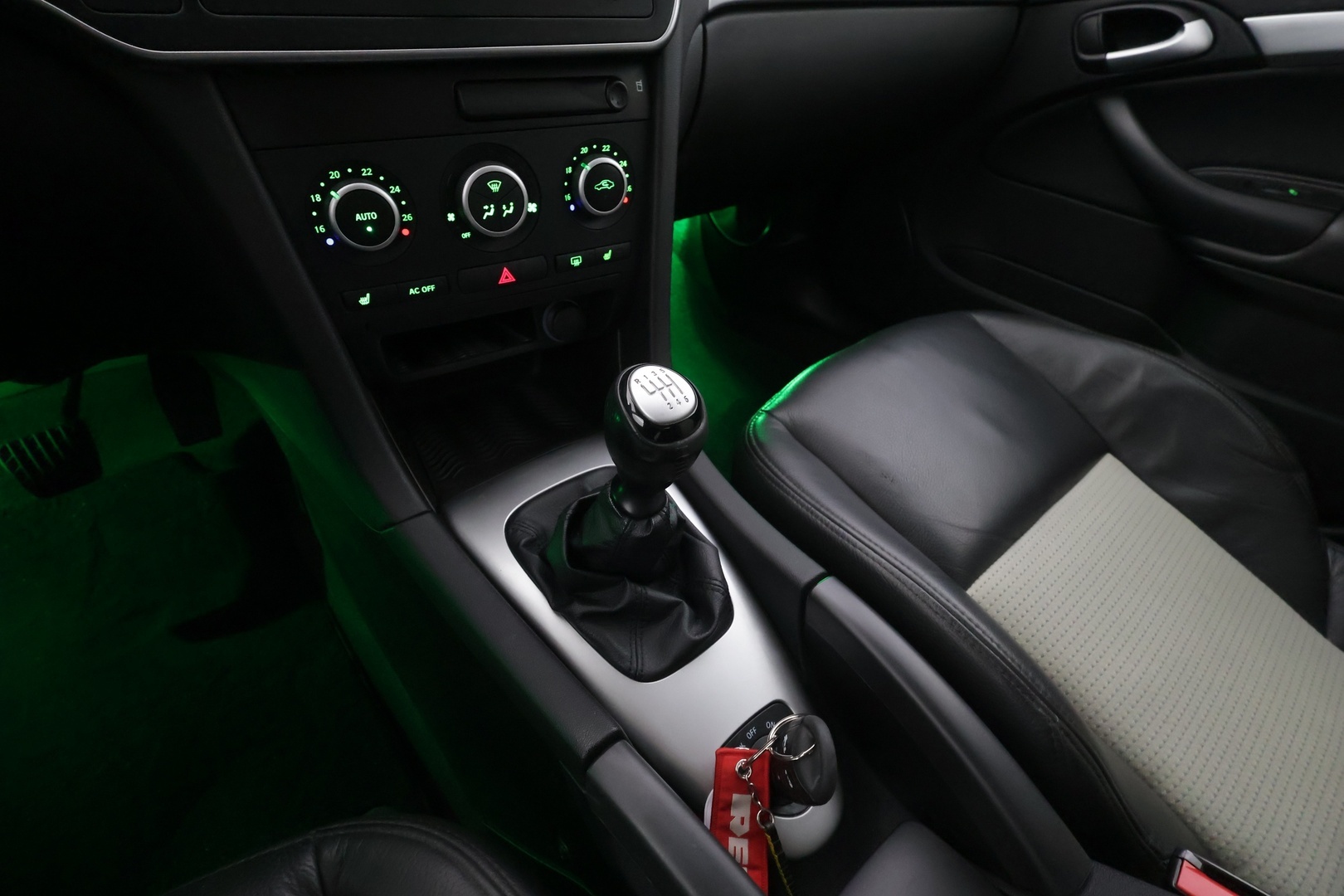 SAAB 9-3 2011