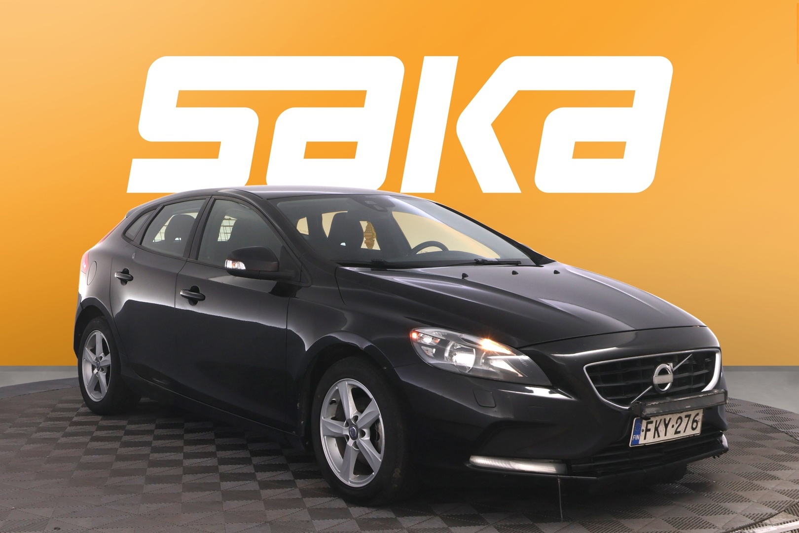 VOLVO V40 2013
