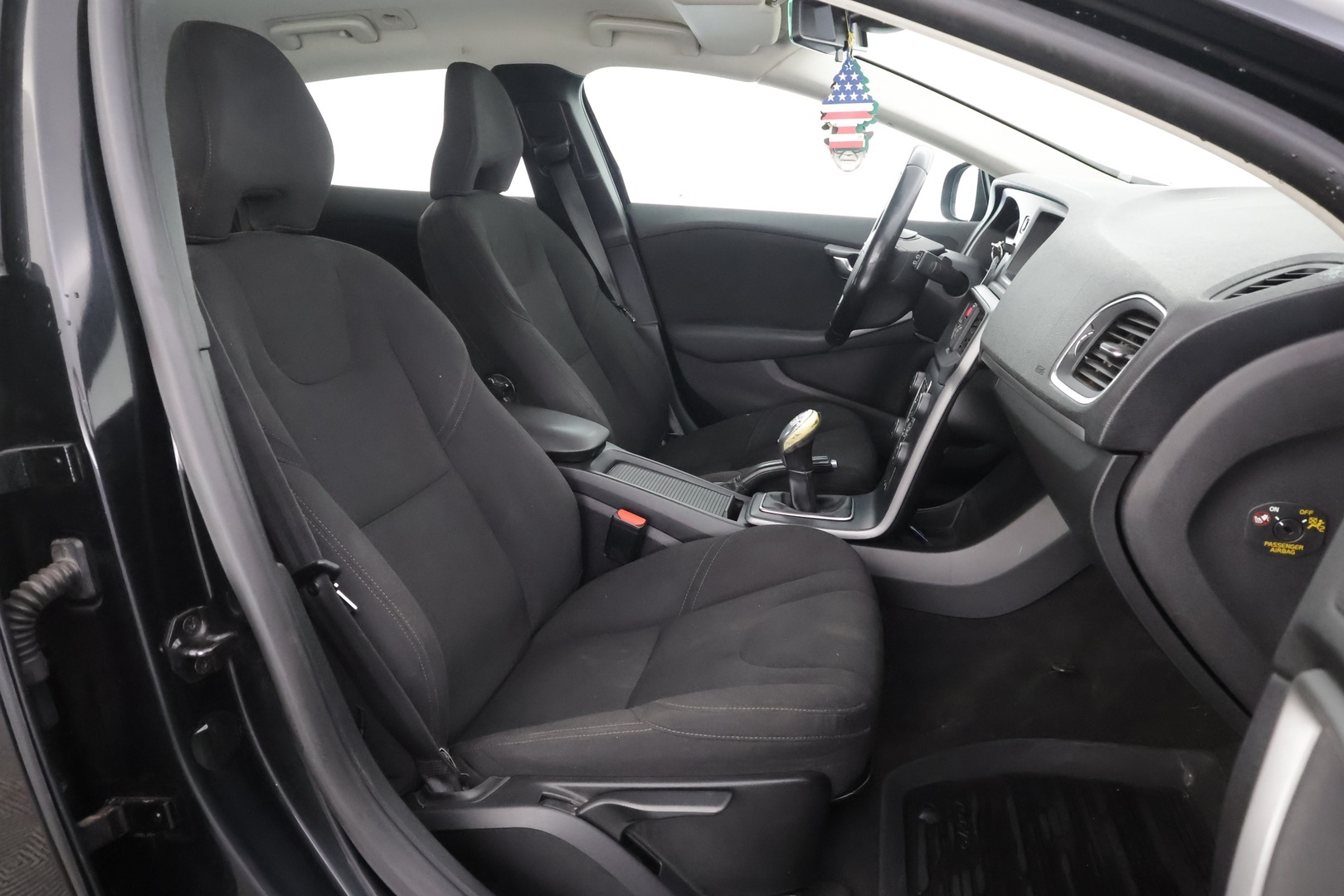 VOLVO V40 2013
