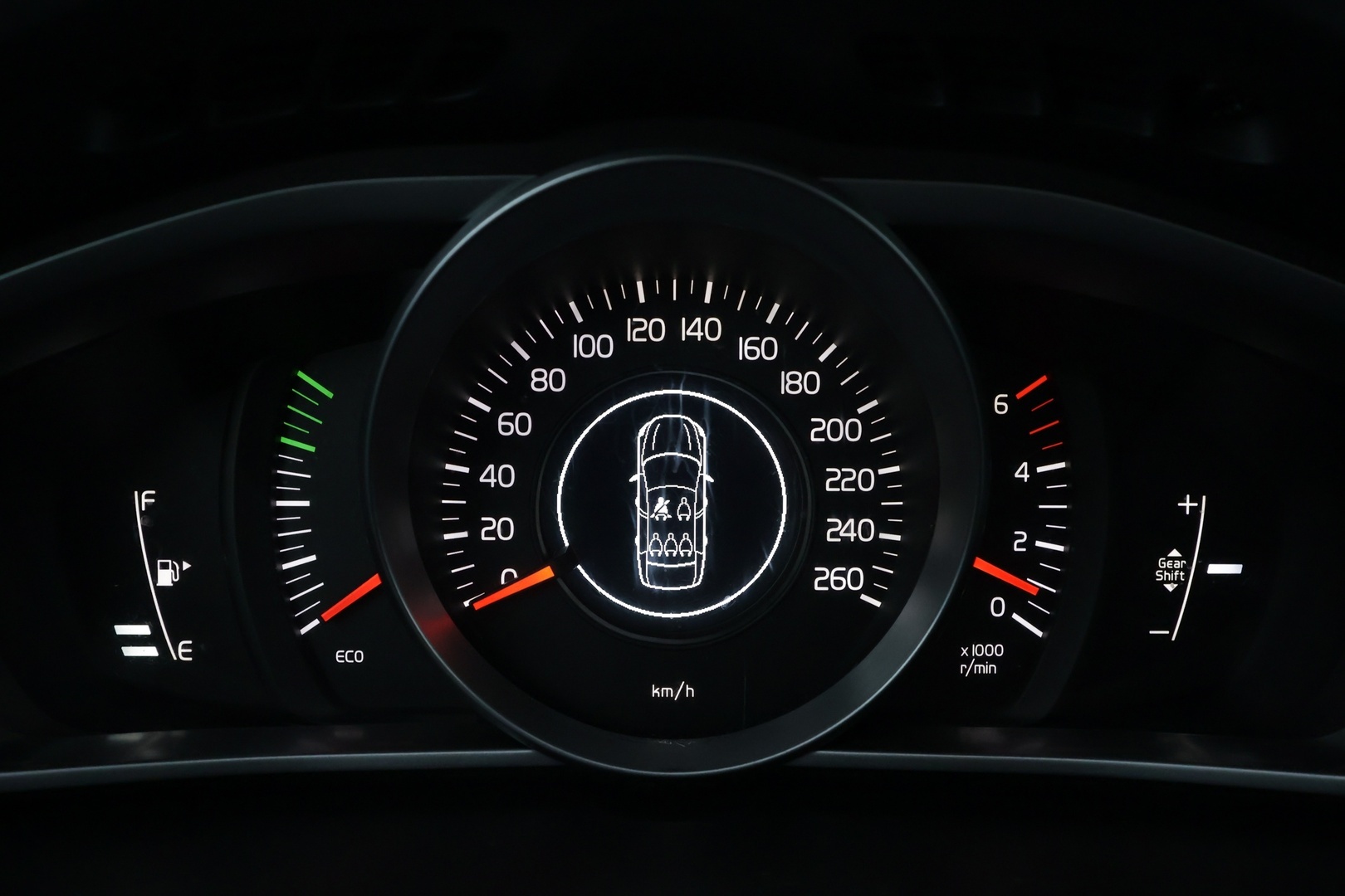 VOLVO V40 2013