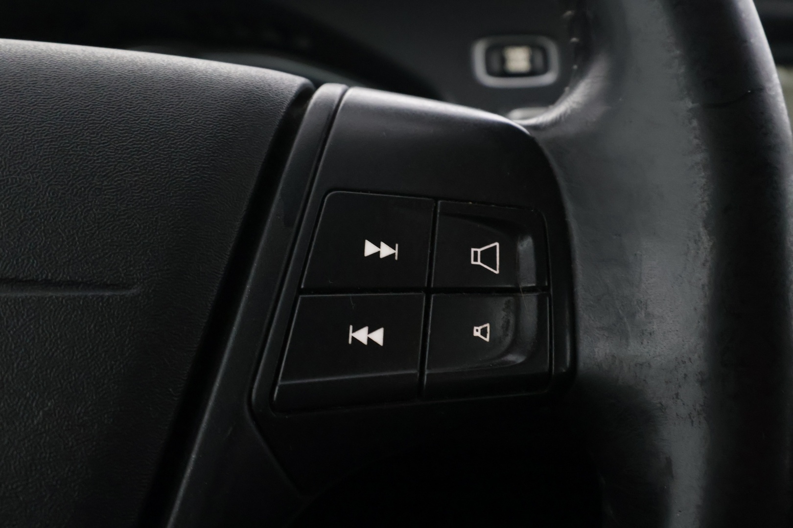 VOLVO V40 2013