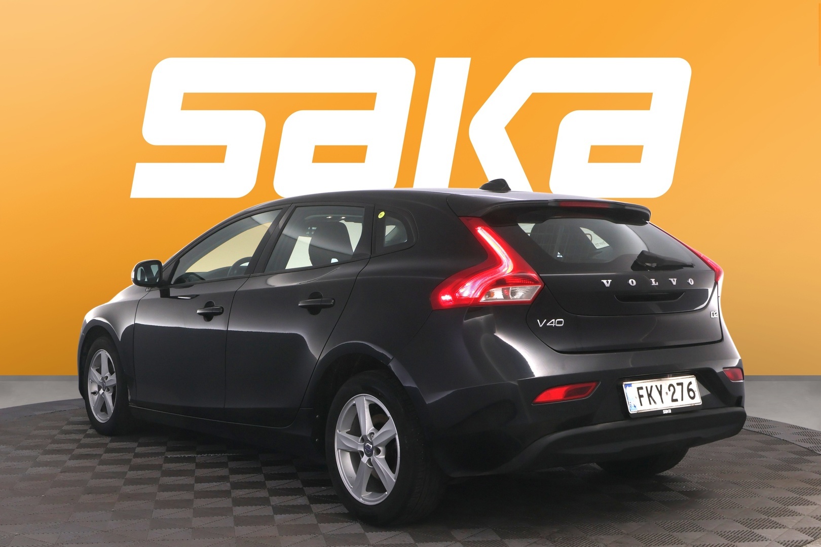 VOLVO V40 2013