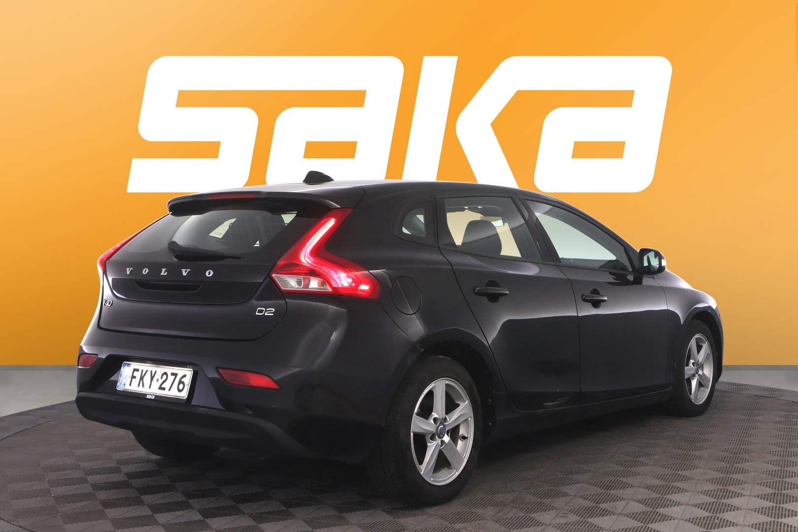 VOLVO V40 2013