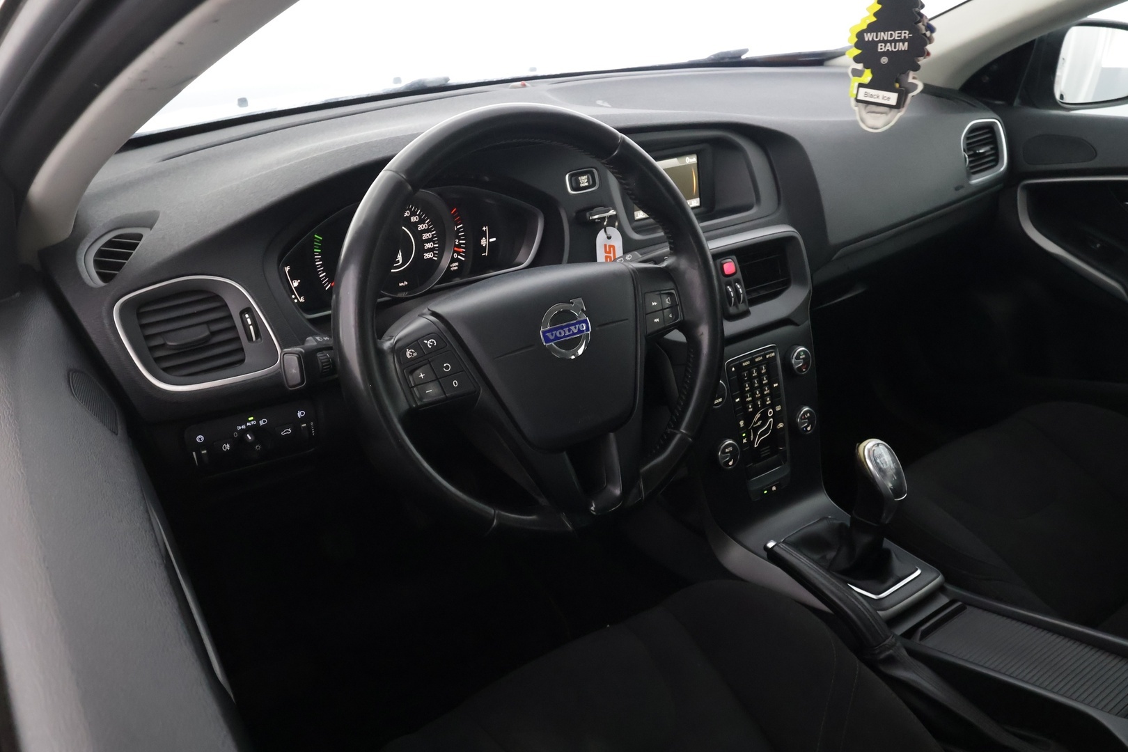 VOLVO V40 2013