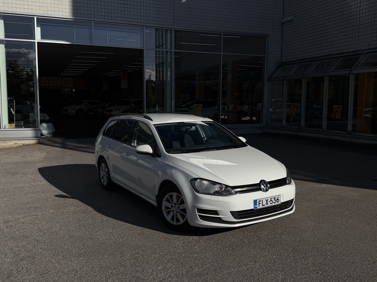 VOLKSWAGEN Golf 2016