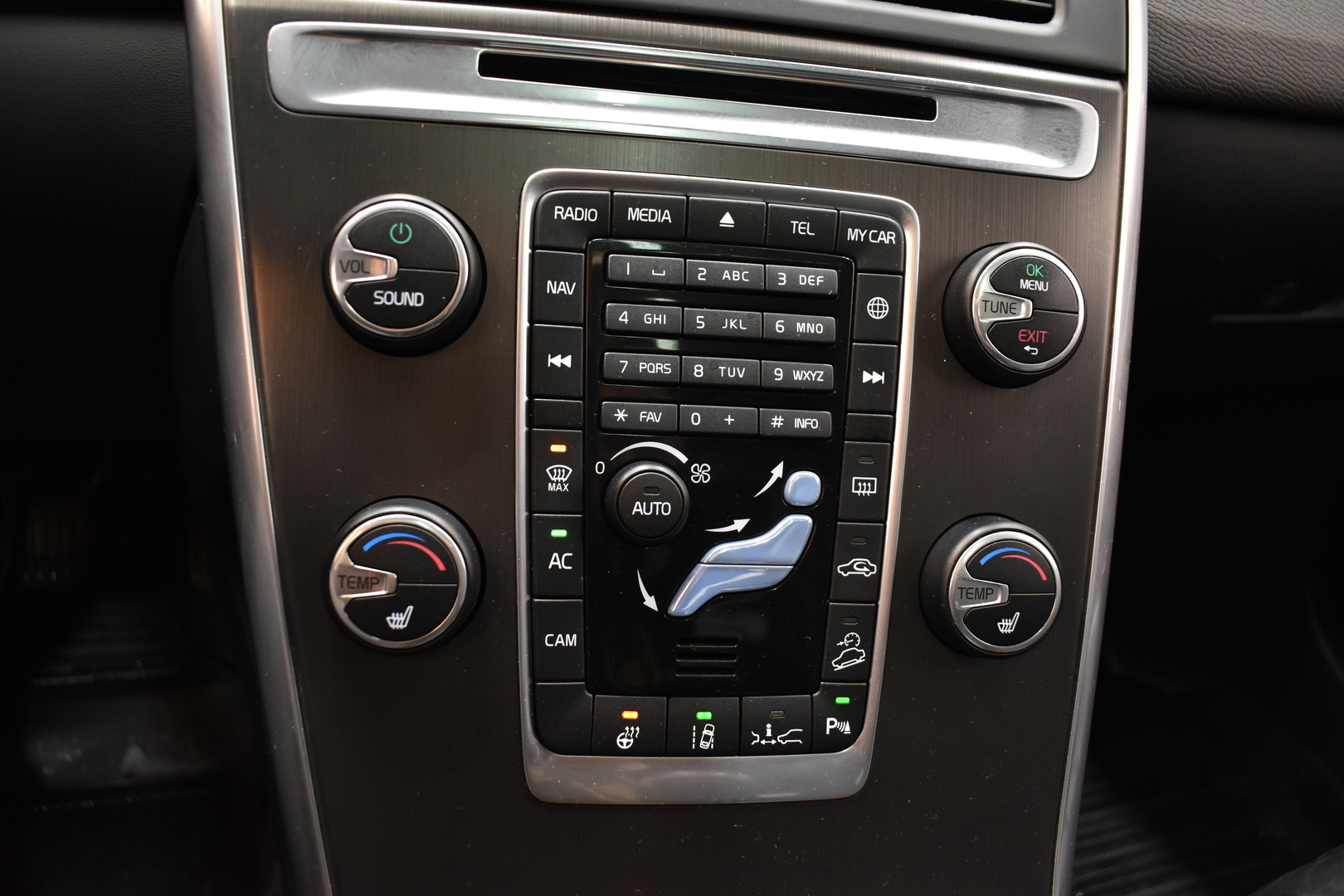 VOLVO XC60 2014