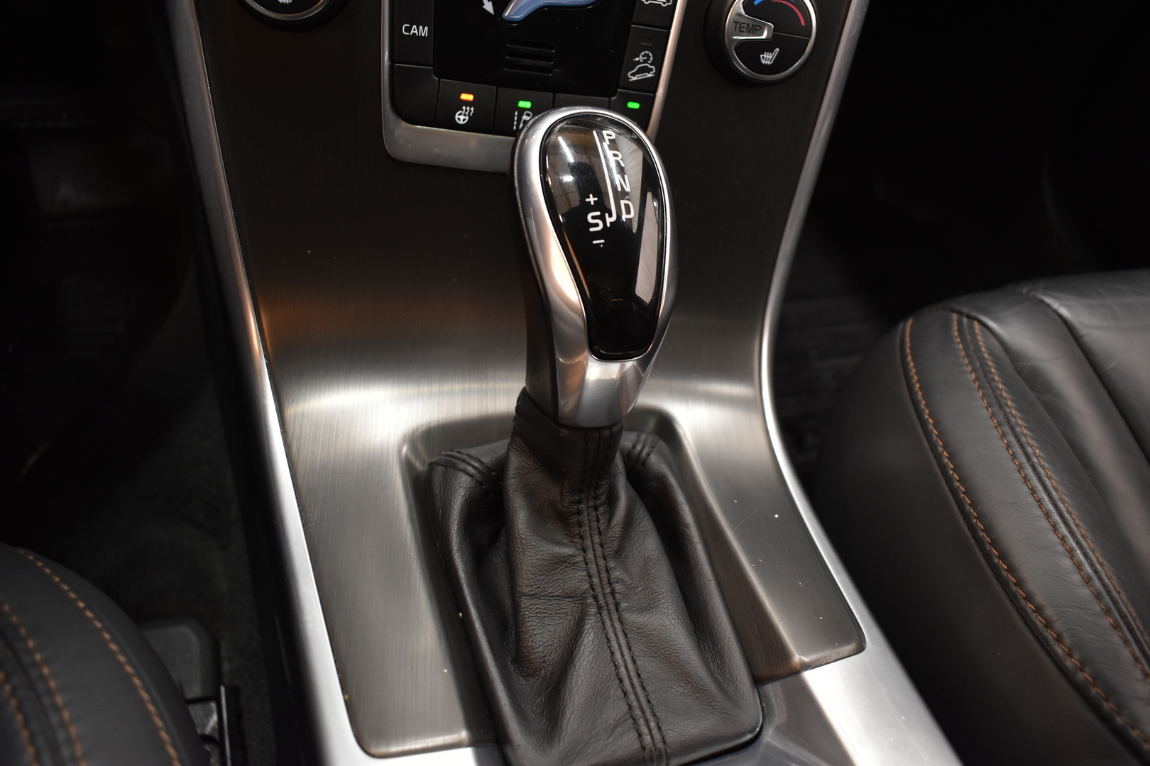 VOLVO XC60 2014