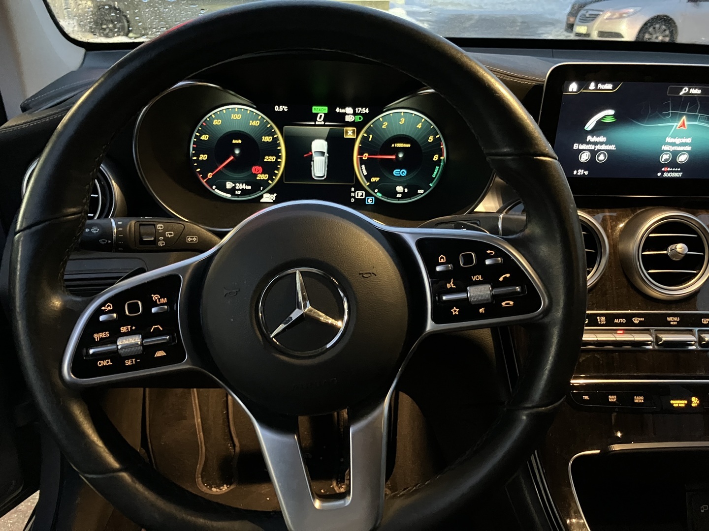 MERCEDES-BENZ GLC 2021