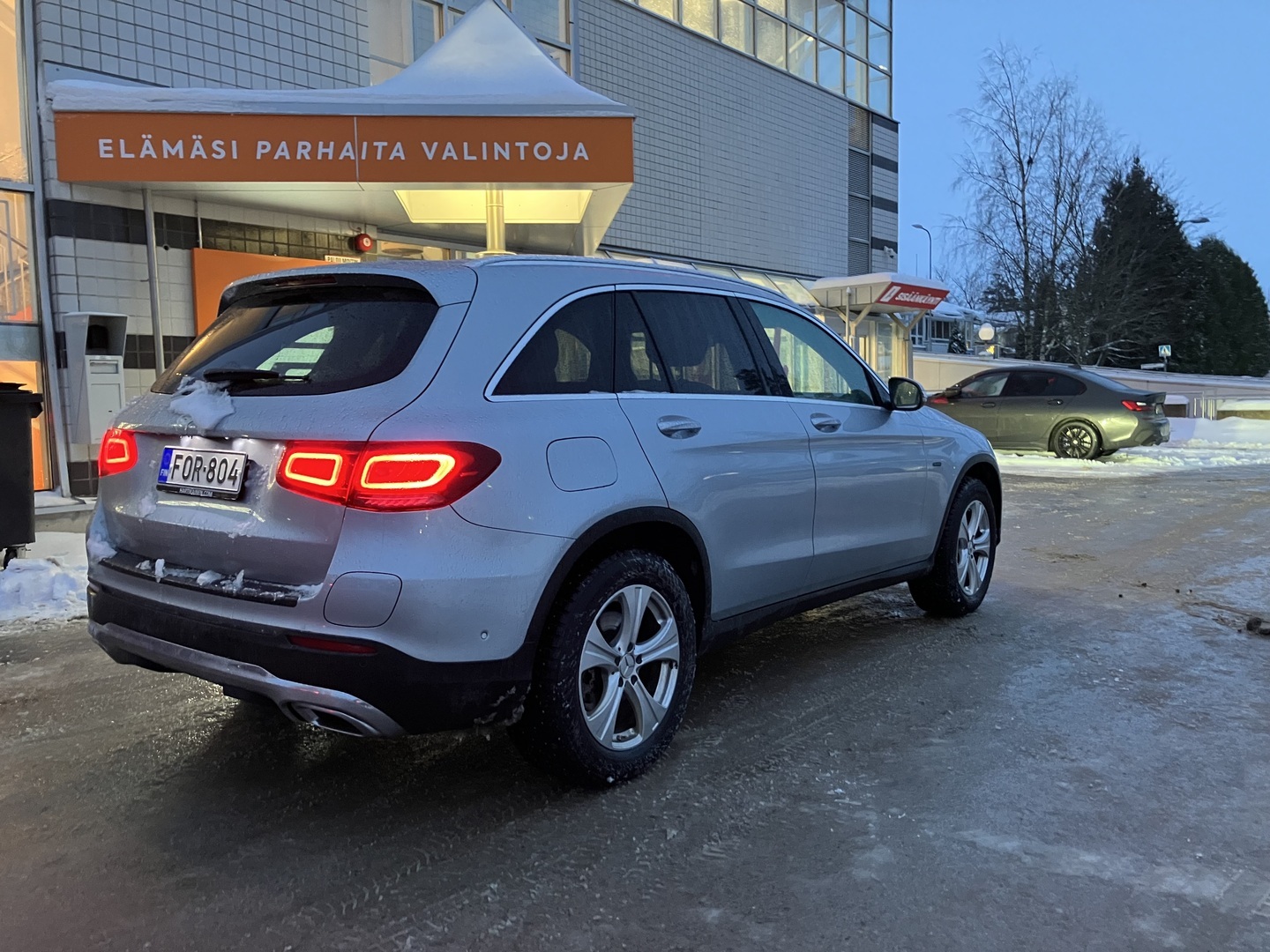 MERCEDES-BENZ GLC 2021