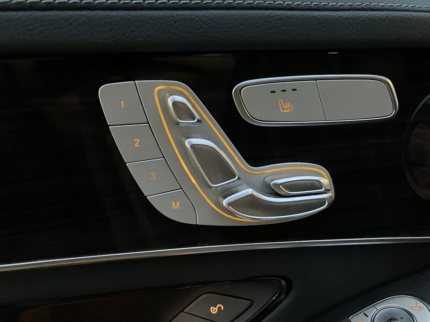 MERCEDES-BENZ GLC 2021