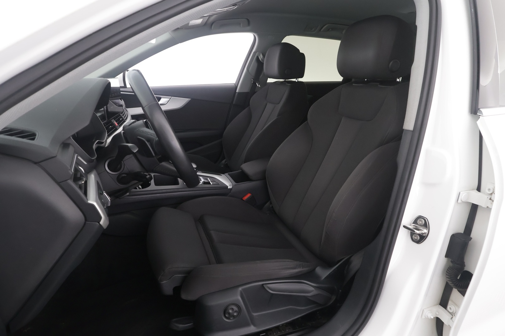 AUDI A4 2020