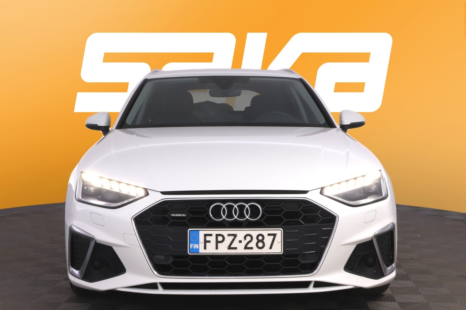 AUDI A4 2020
