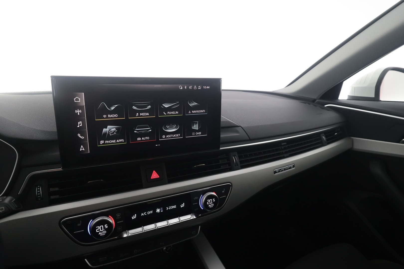 AUDI A4 2020