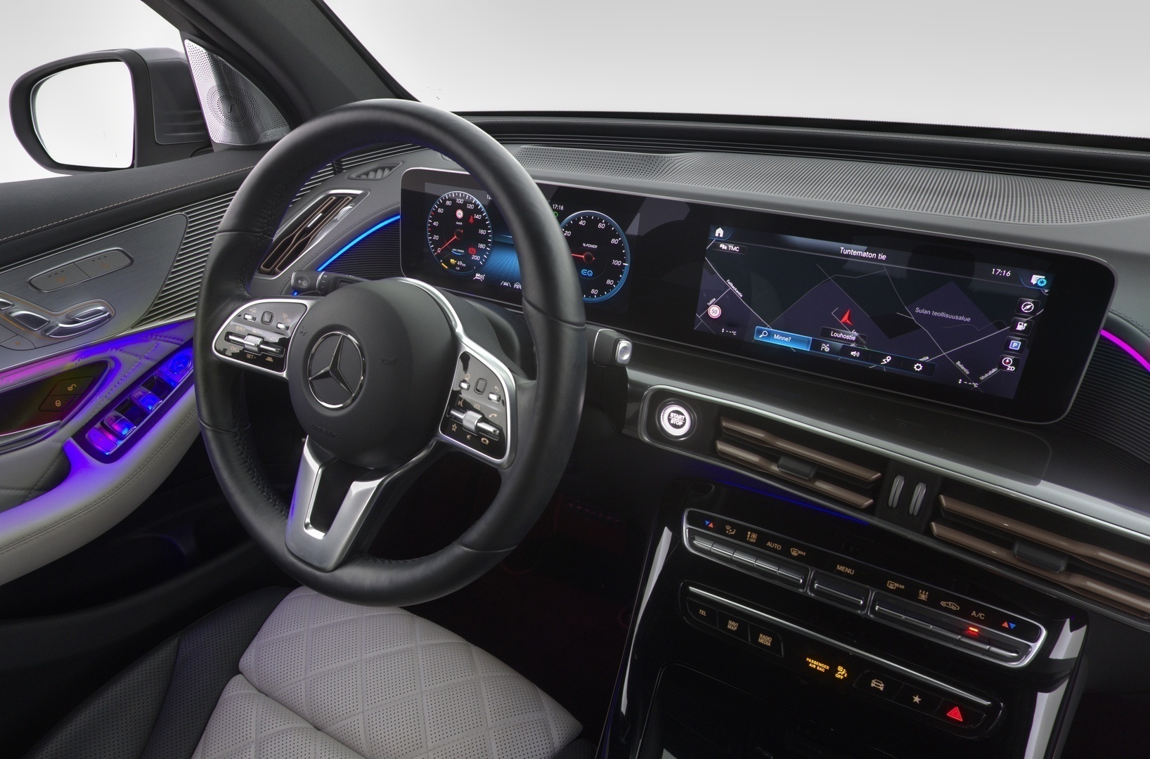 MERCEDES-BENZ EQC 2020