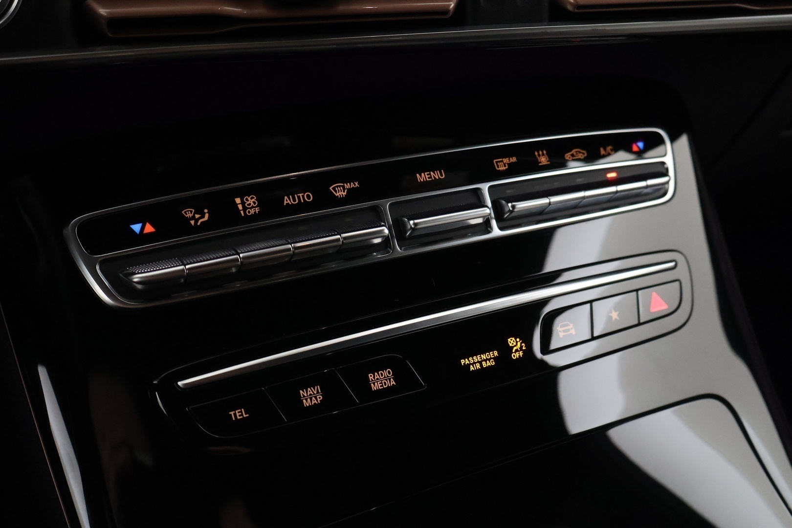 MERCEDES-BENZ EQC 2020