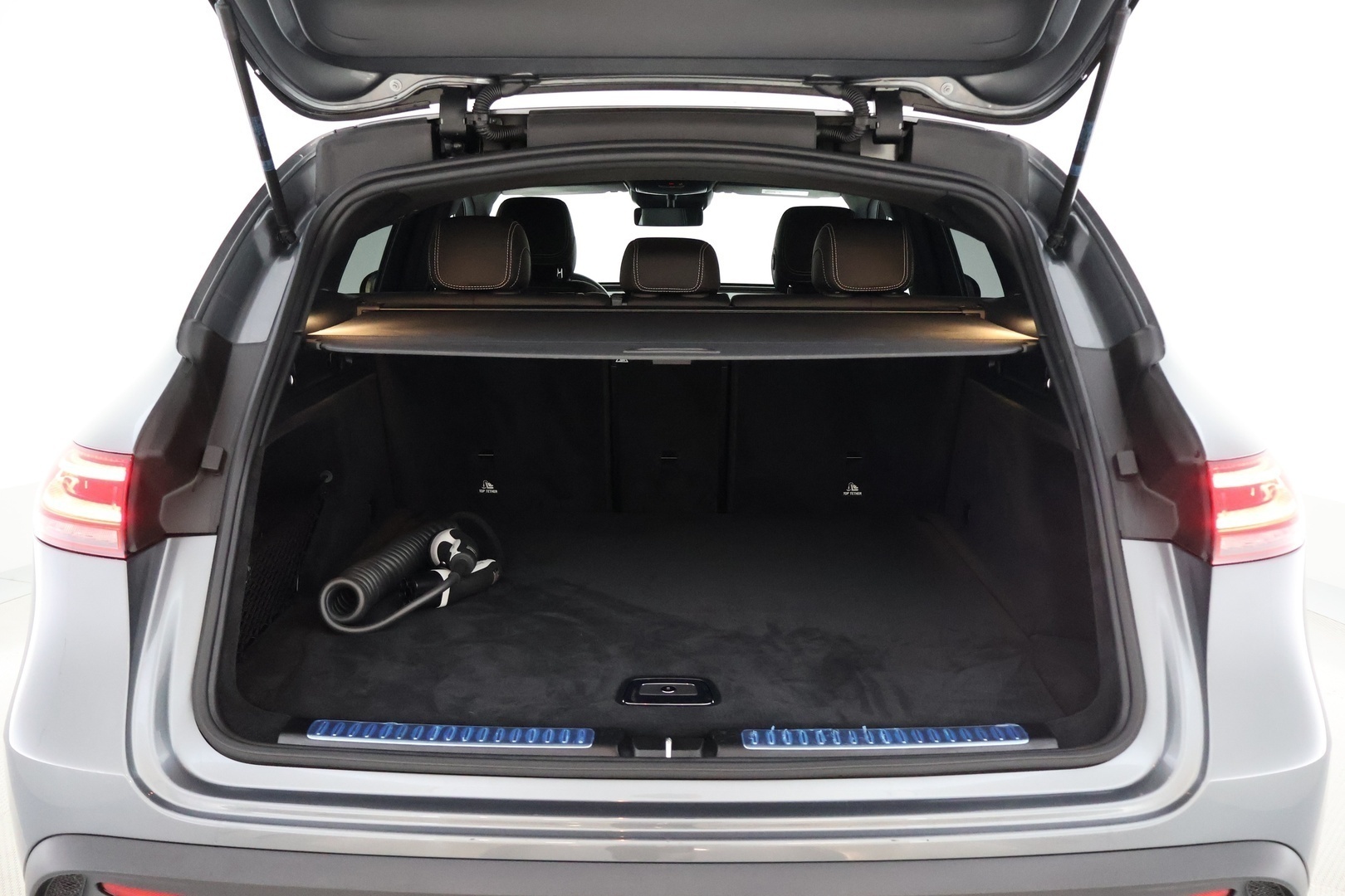 MERCEDES-BENZ EQC 2020