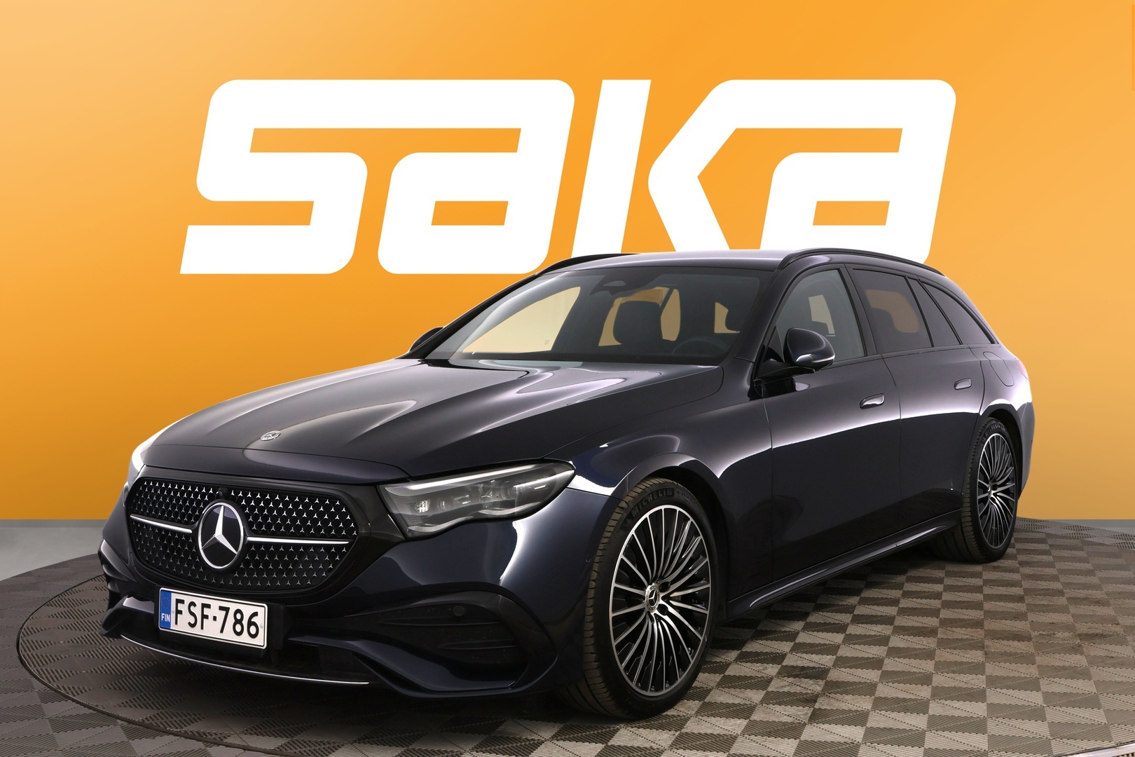 MERCEDES-BENZ E 2024