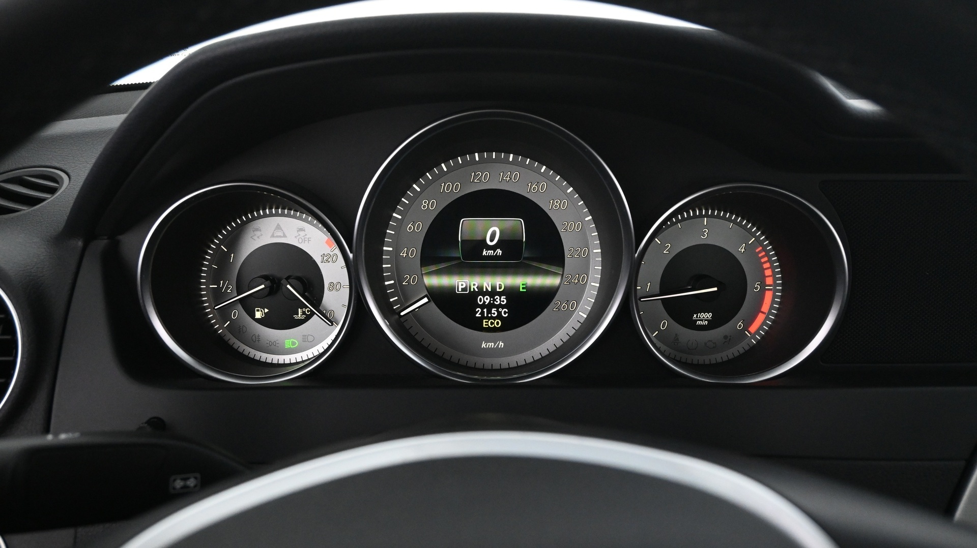 MERCEDES-BENZ C 2012