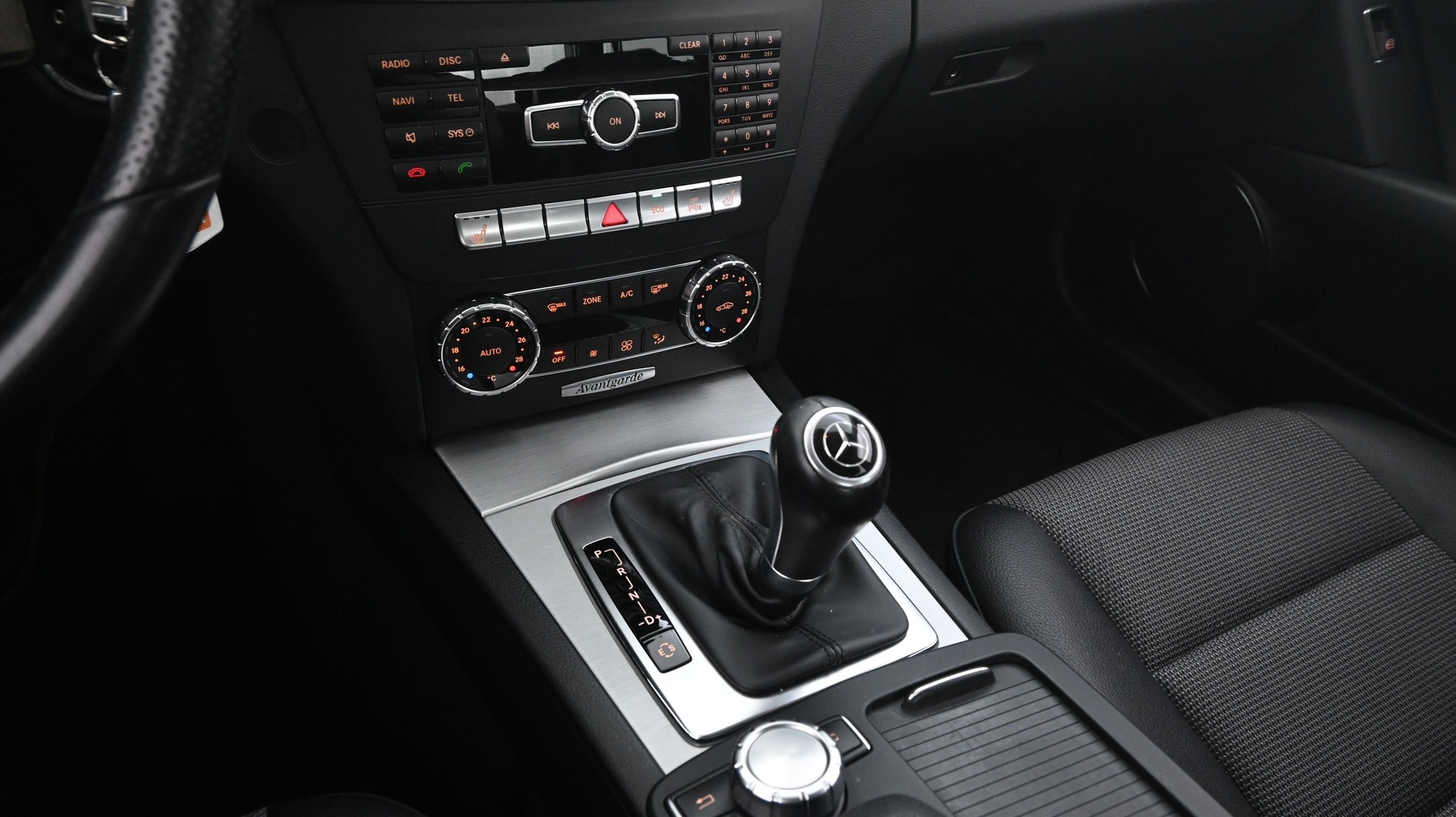 MERCEDES-BENZ C 2012