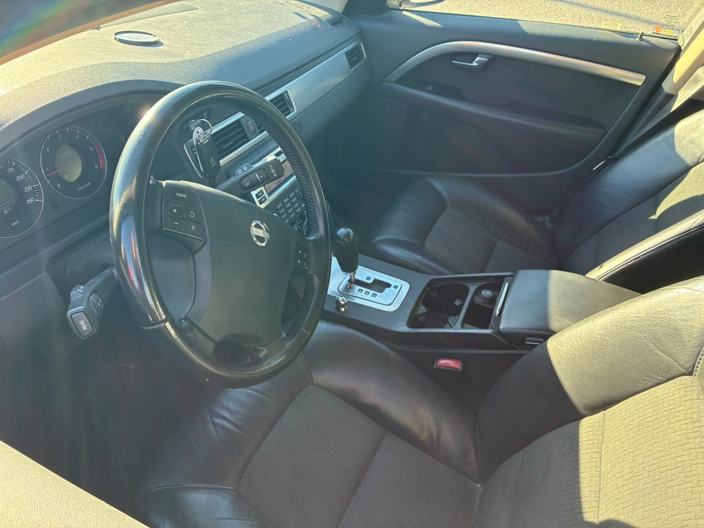 VOLVO V70 2008