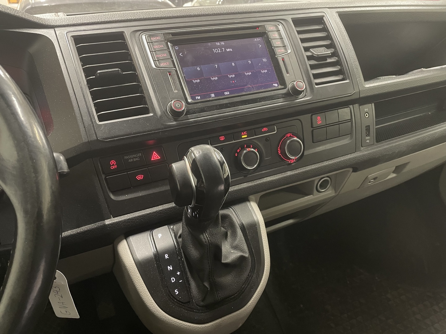 VOLKSWAGEN Transporter 2018