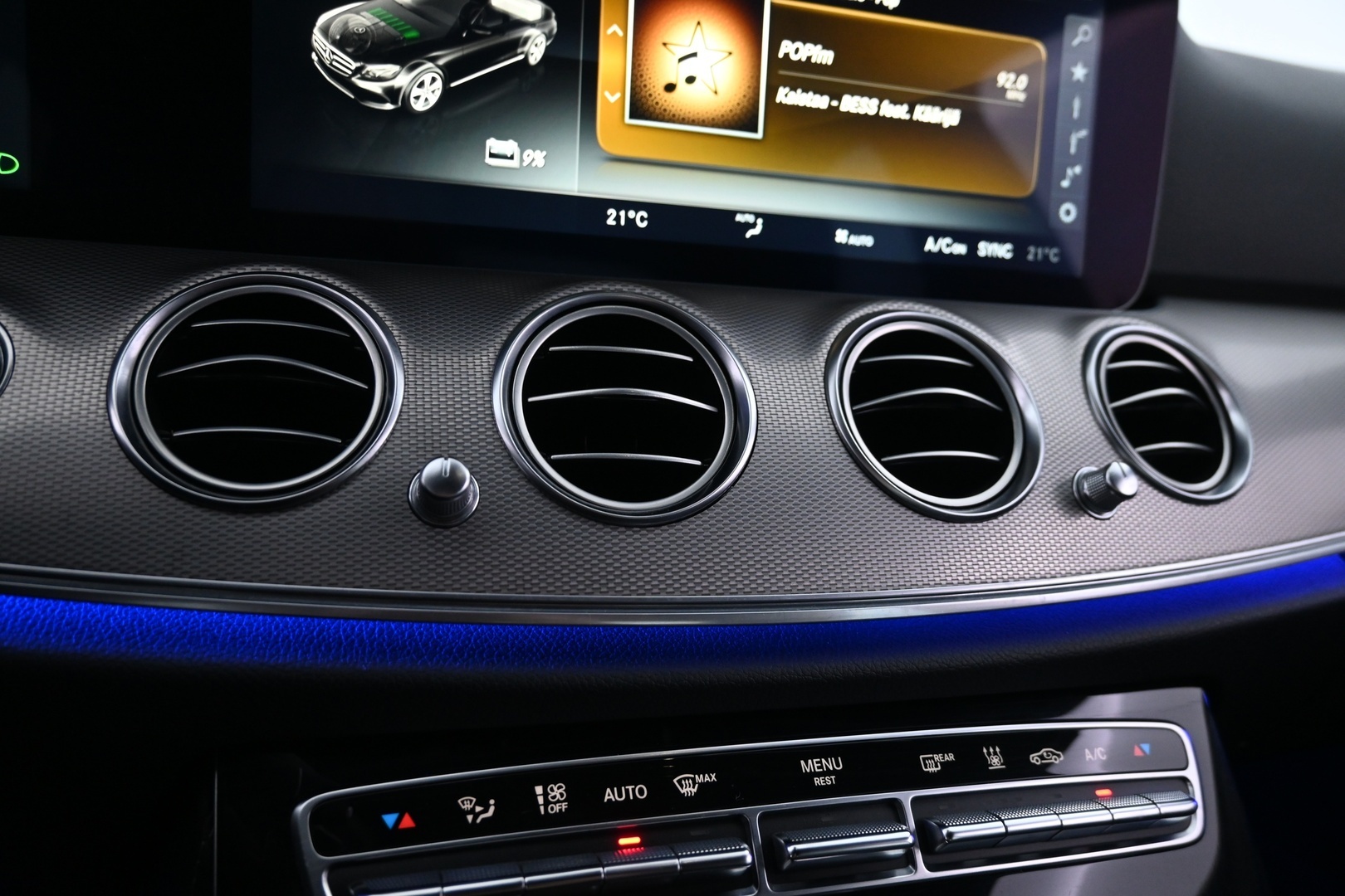 MERCEDES-BENZ E 2016