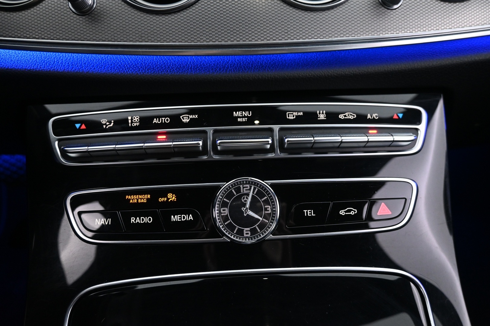 MERCEDES-BENZ E 2016