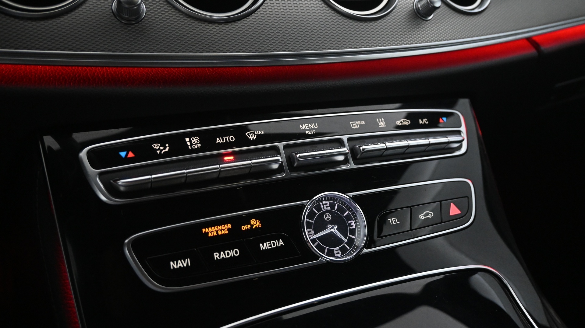 MERCEDES-BENZ E 2016