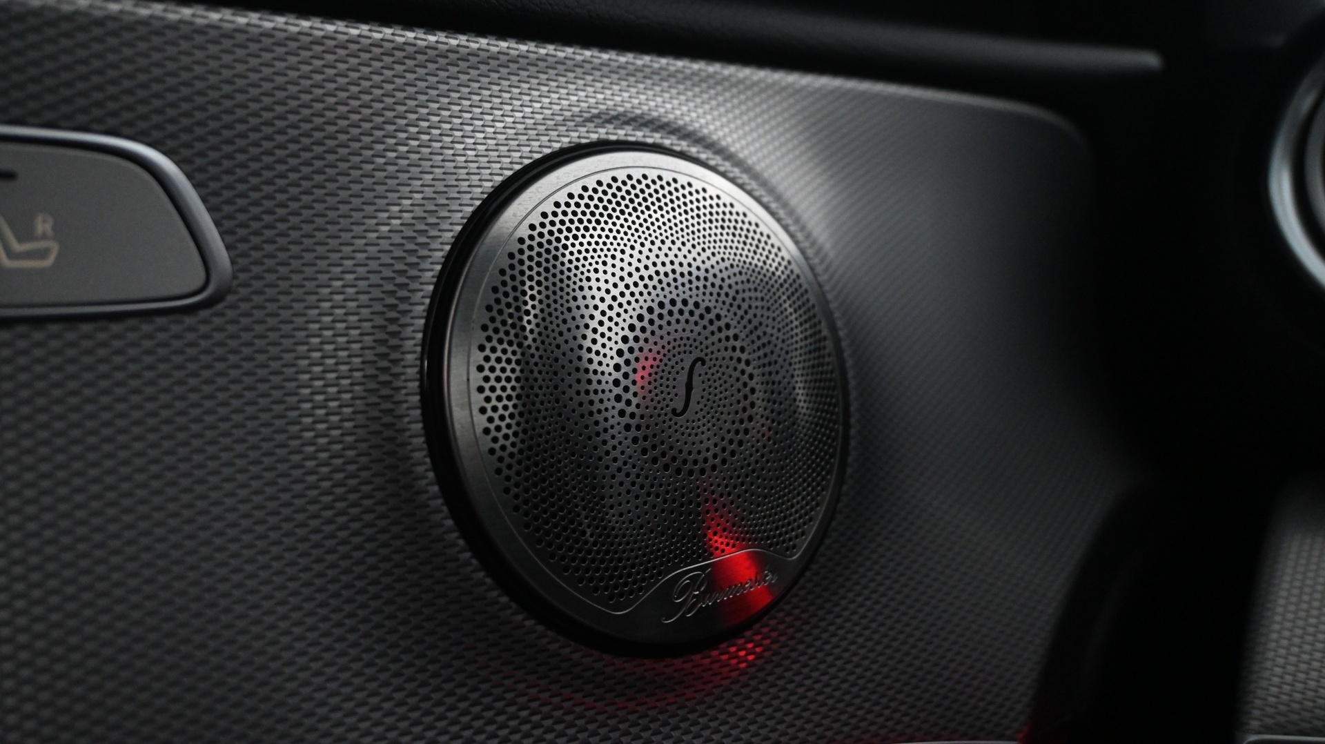 MERCEDES-BENZ E 2016