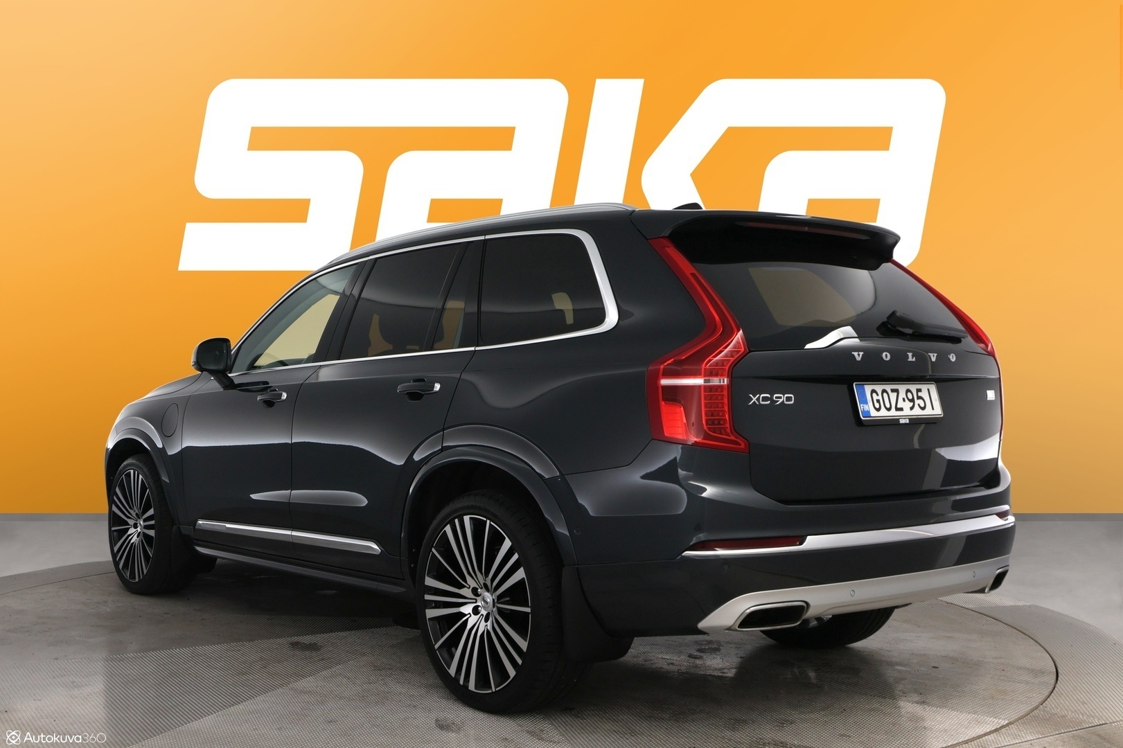 VOLVO XC90 2021