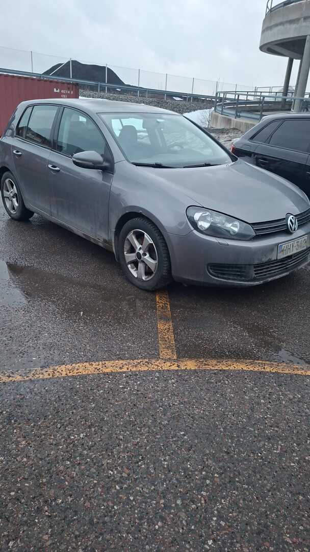 VOLKSWAGEN Golf 2009