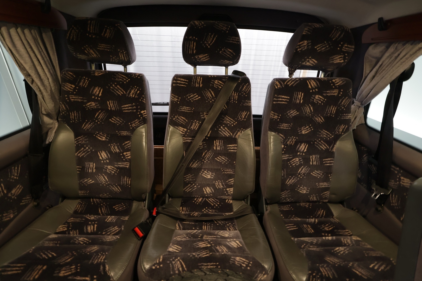 TOYOTA Hiace 2008