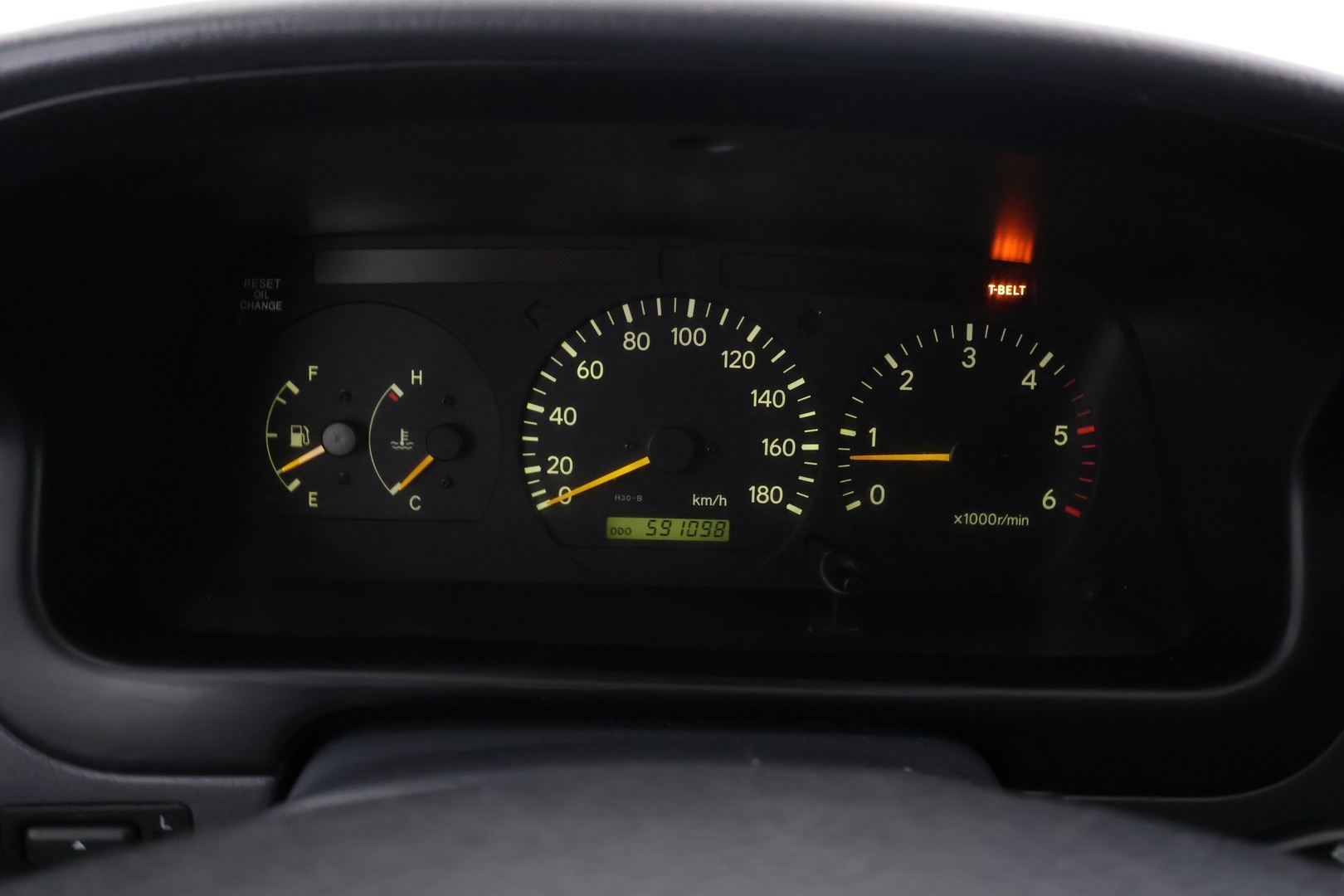 TOYOTA Hiace 2008
