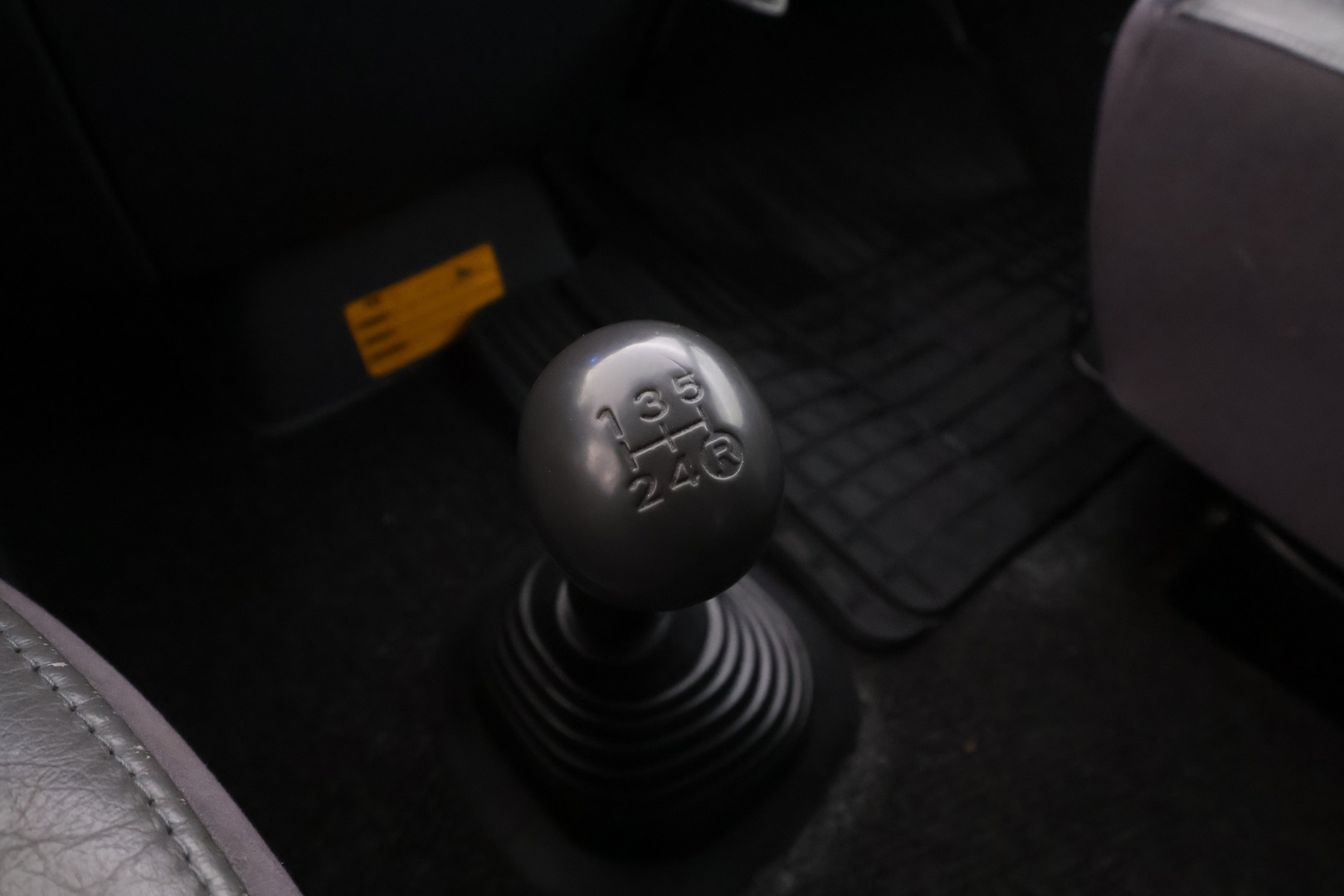 TOYOTA Hiace 2008