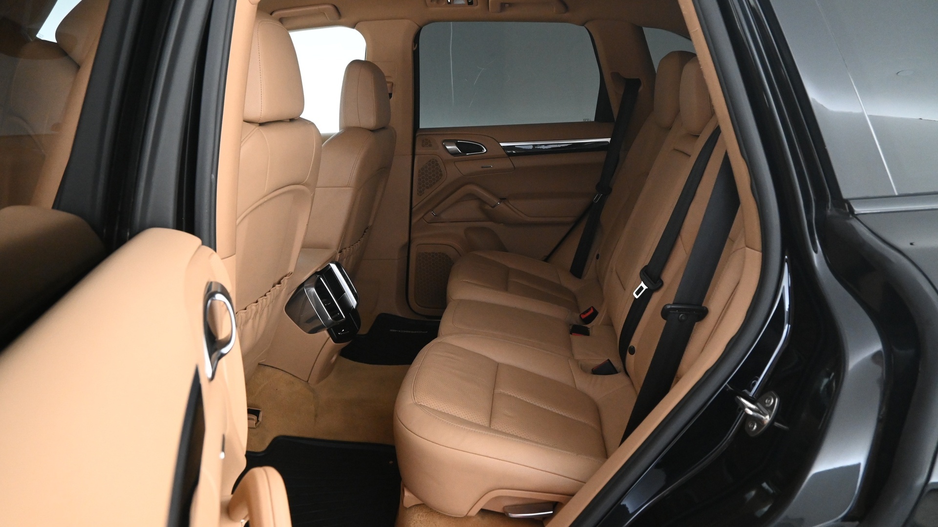 PORSCHE Cayenne 2011