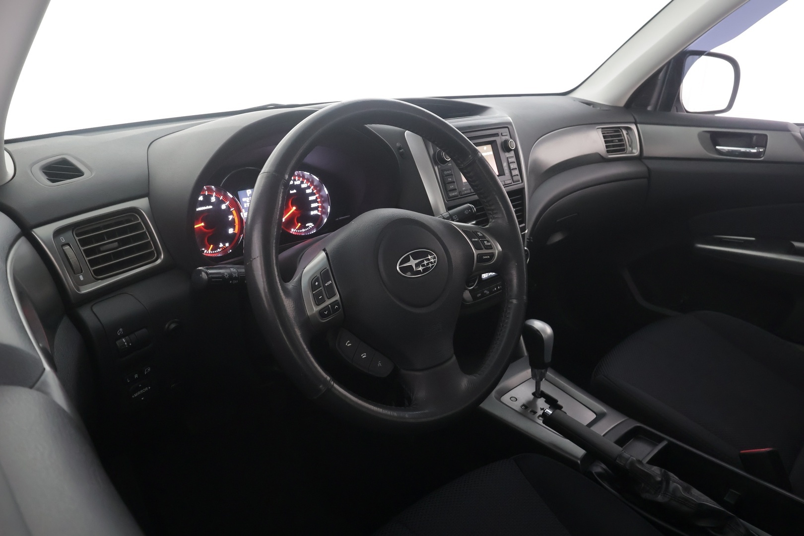 SUBARU Forester 2011