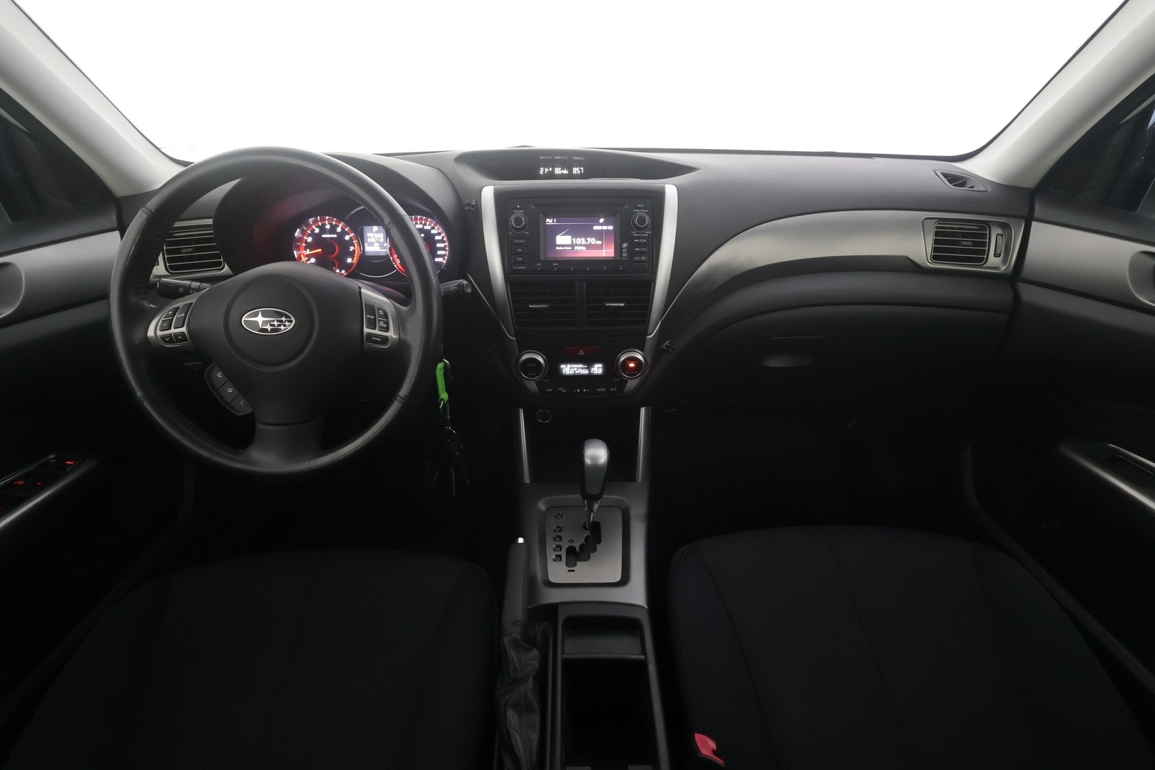 SUBARU Forester 2011