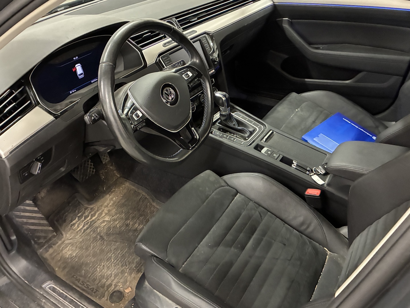 VOLKSWAGEN Passat 2017