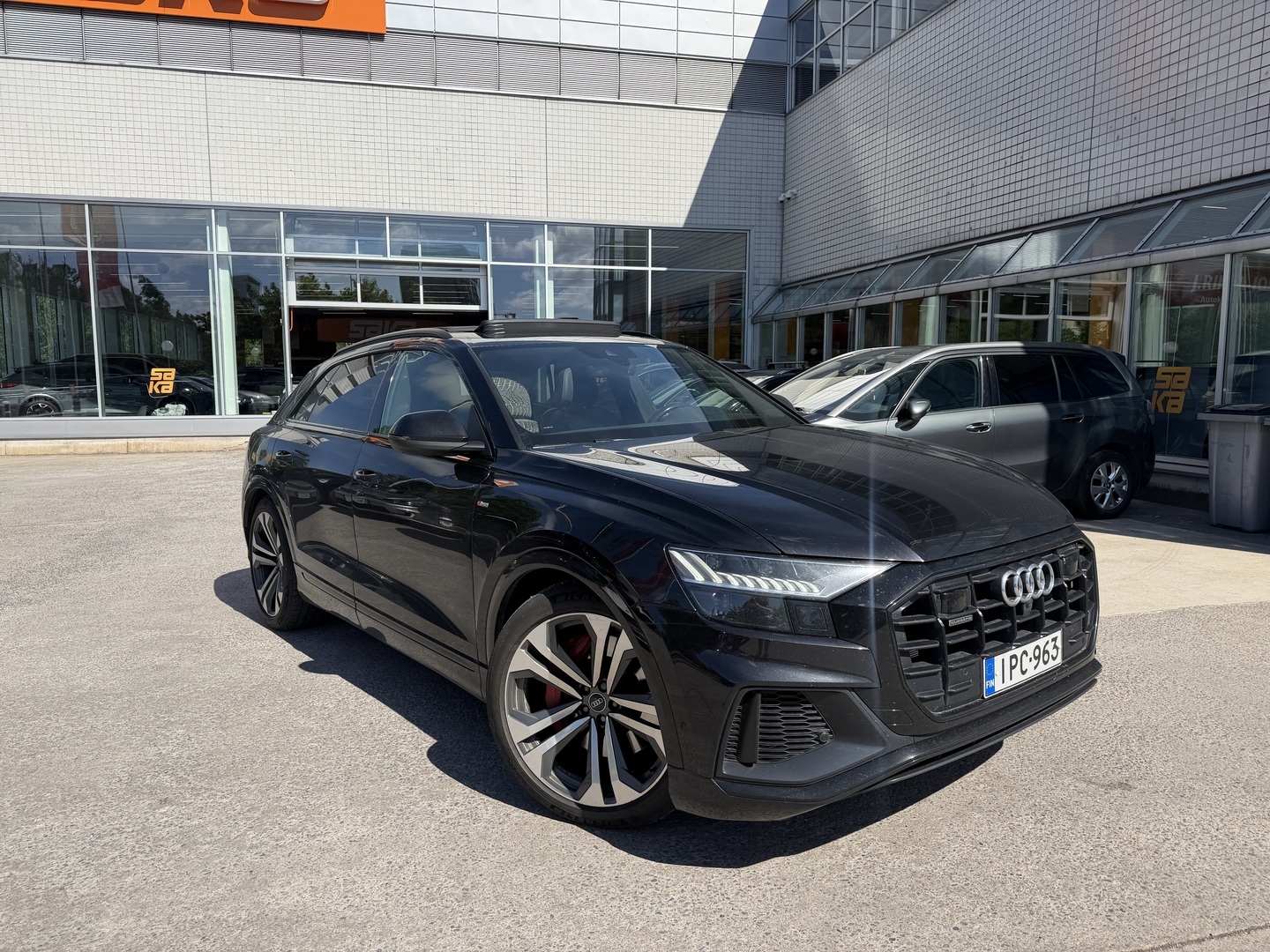 AUDI Q8 2021
