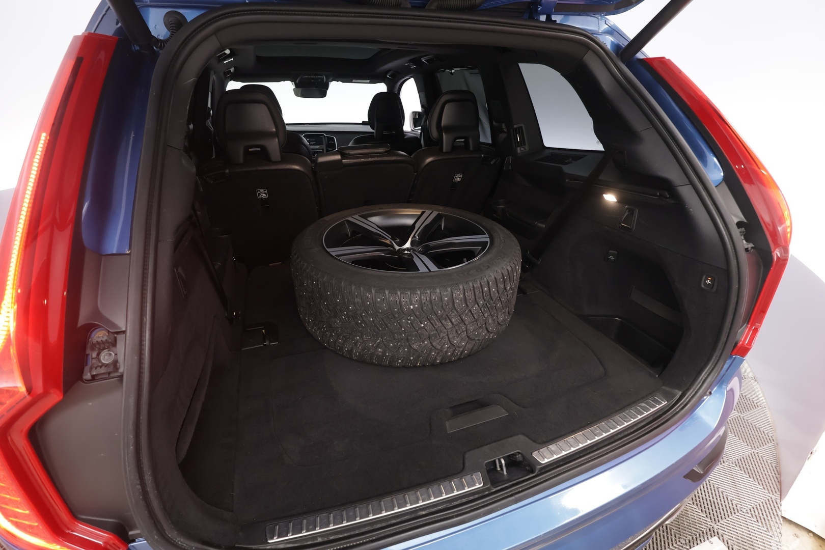 VOLVO XC90 2017