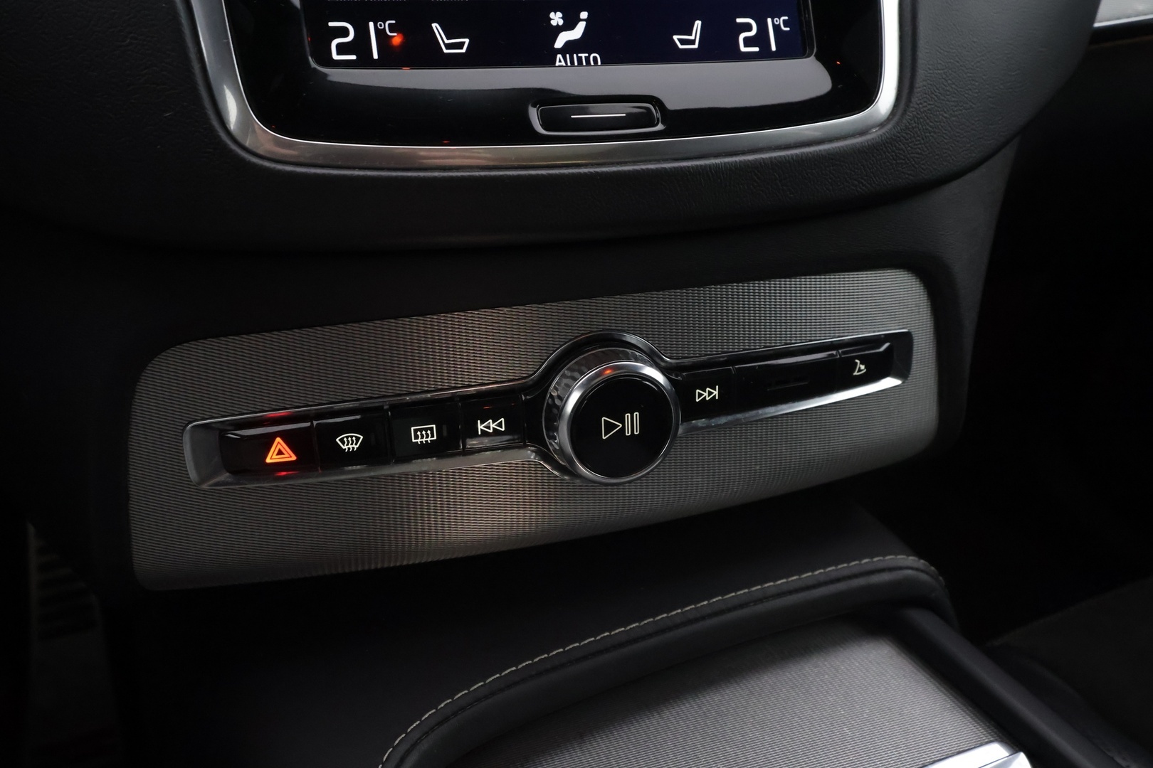 VOLVO XC90 2017