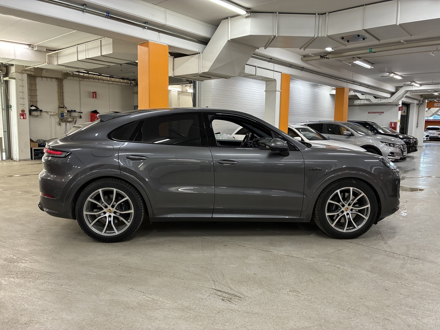 PORSCHE Cayenne 2024