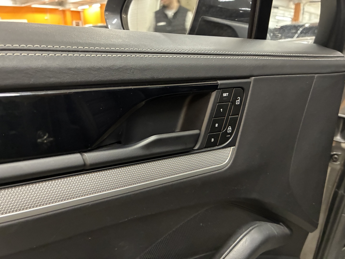 PORSCHE Cayenne 2024