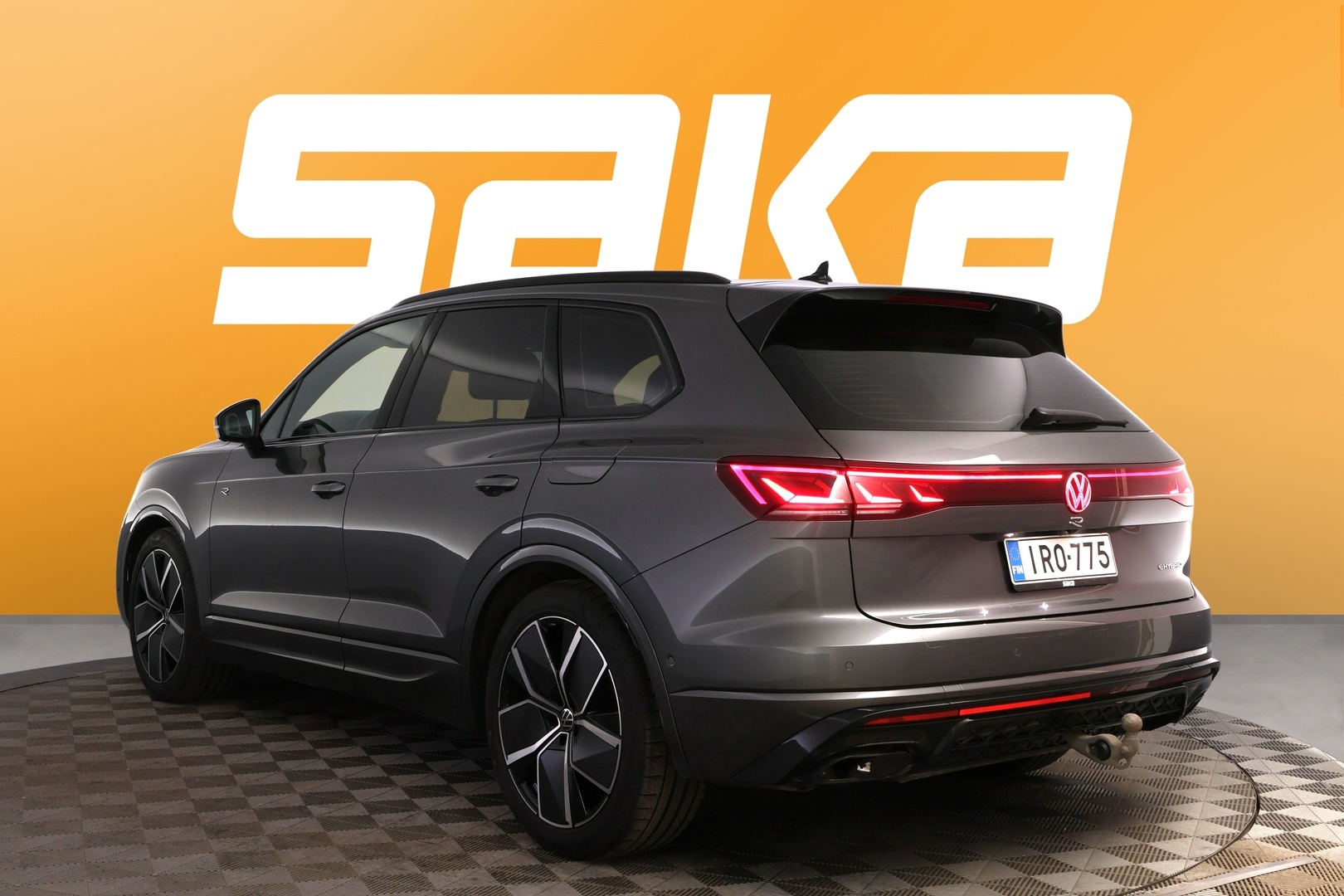 VOLKSWAGEN Touareg 2024