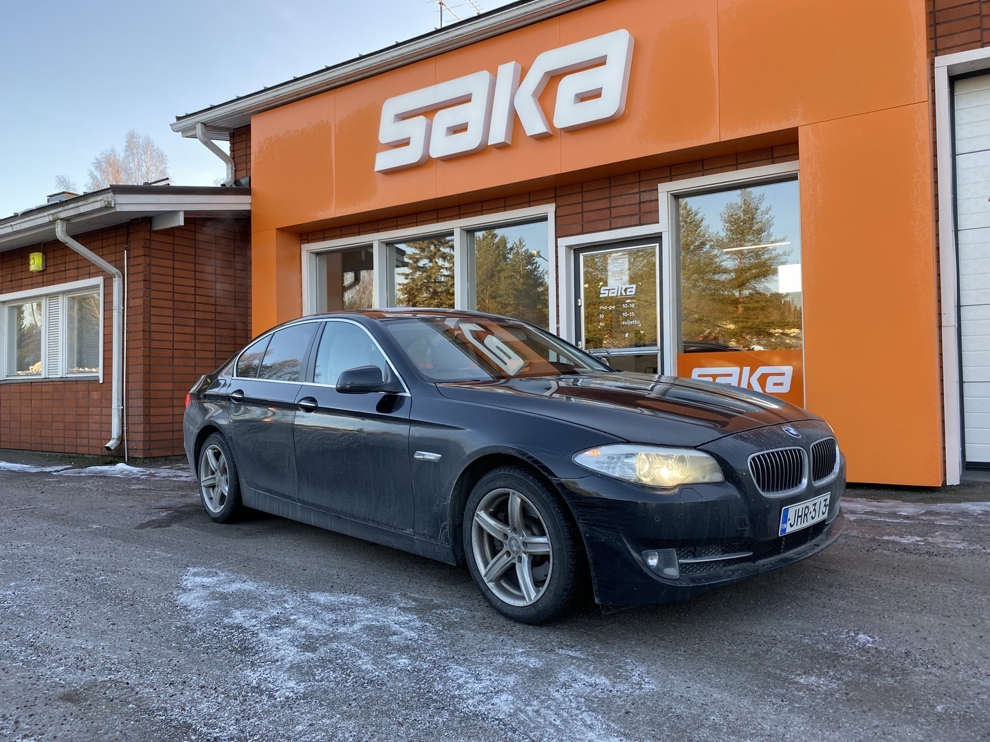 BMW 523 2011