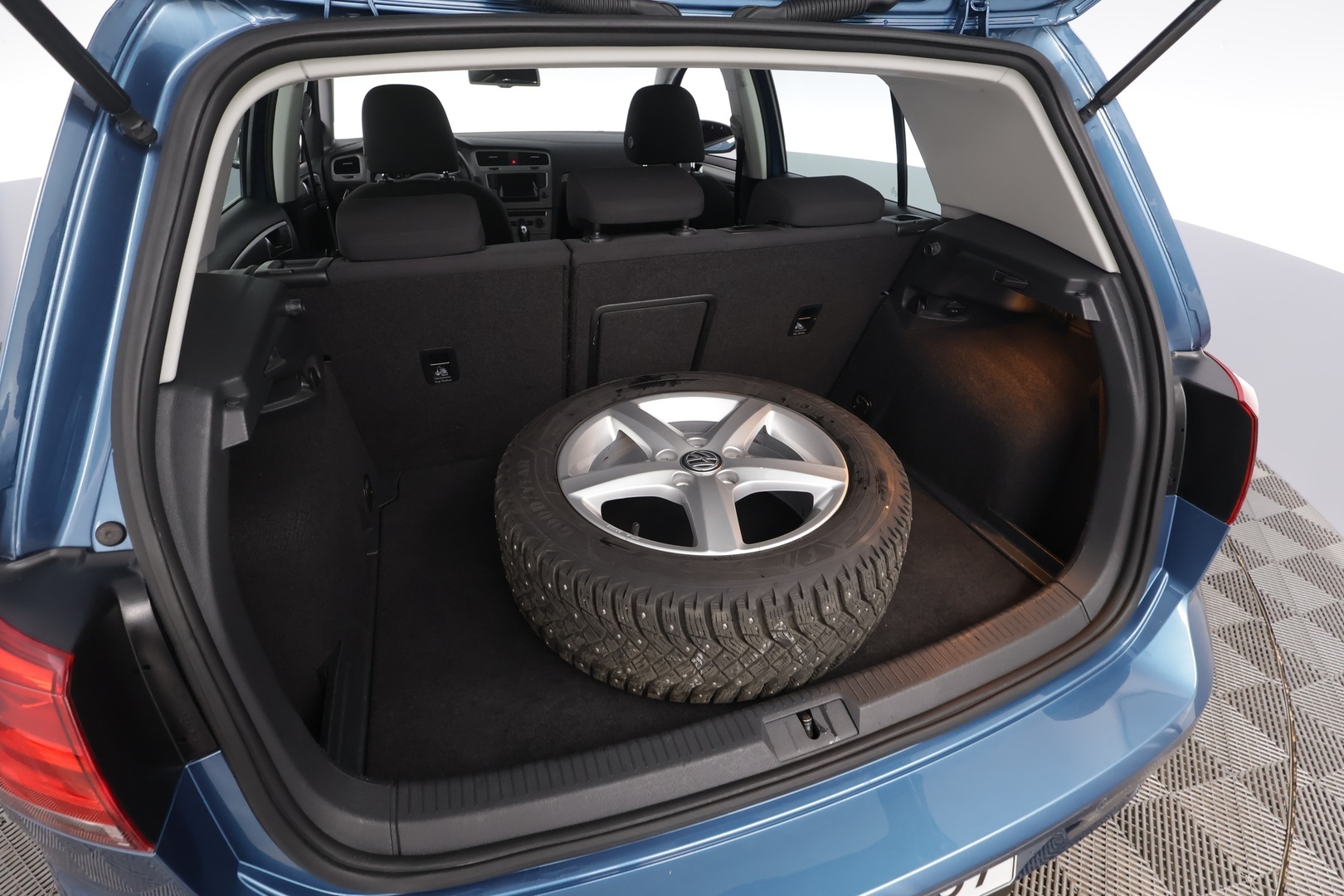 VOLKSWAGEN Golf 2015