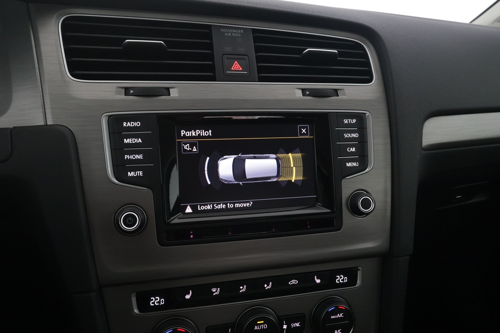 VOLKSWAGEN Golf 2015